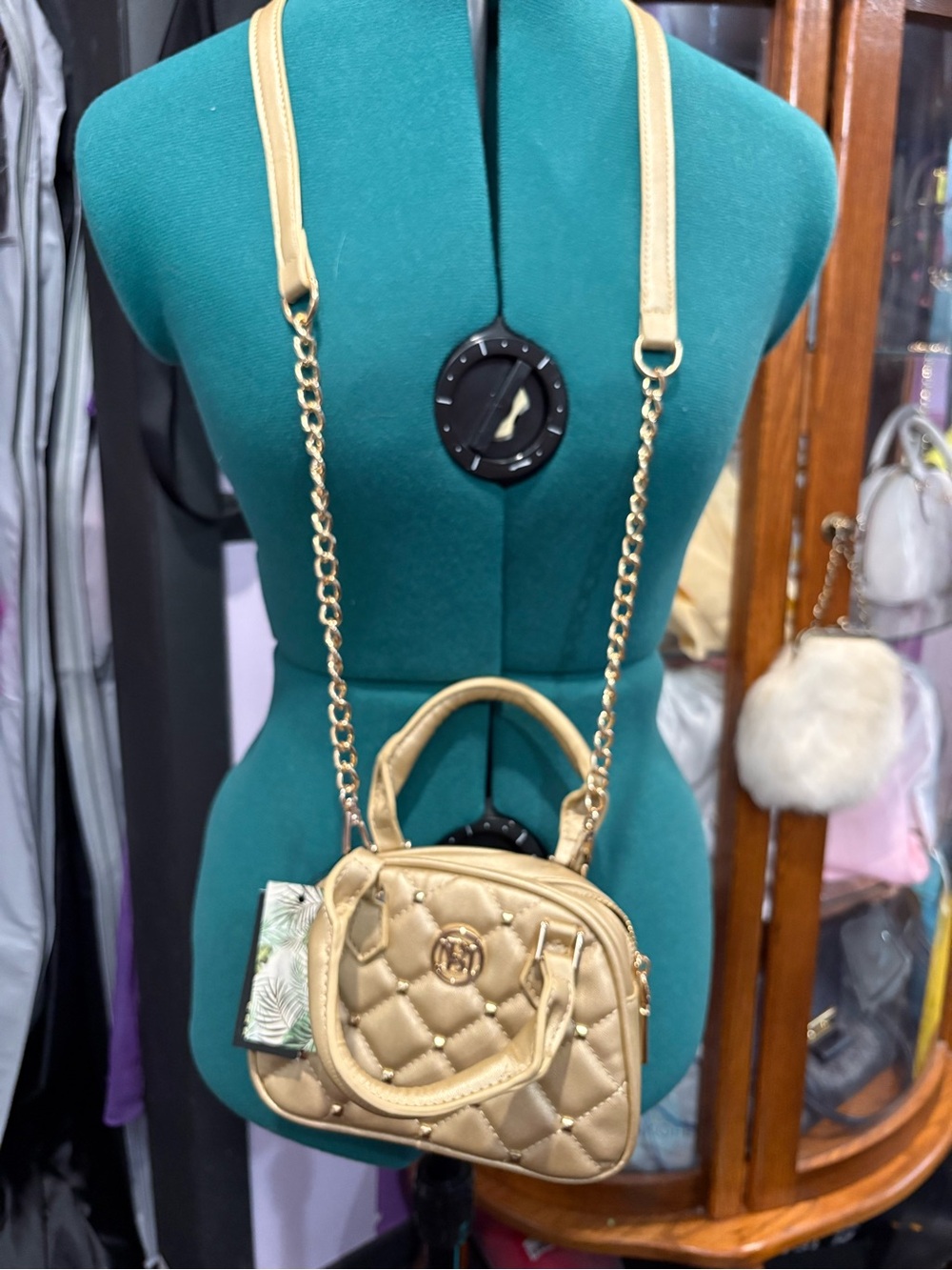 Vegan leather gold Badgly Mischka